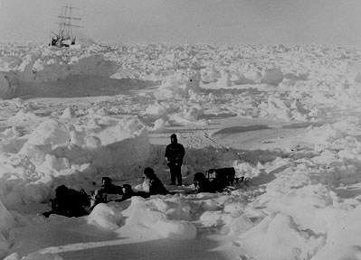Campamento improvisado sobre la banquisa de hielo tras el hundimiento del Endurance