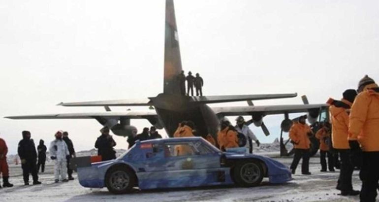 El Torino descendiendo del Hércules C-130